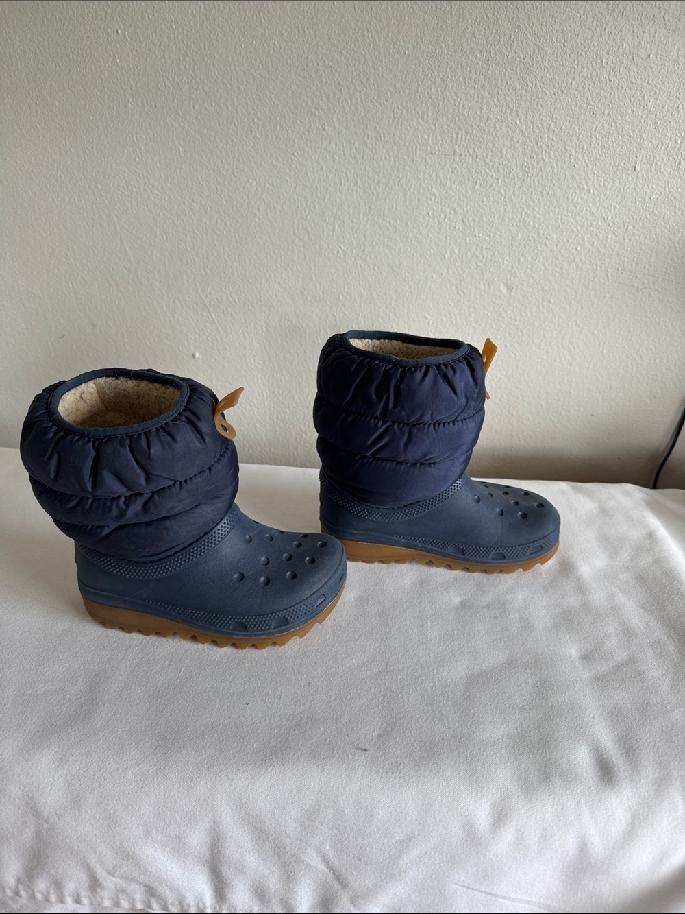 CROCS Kids Navy Gum Neo Puffer Snow Boots Sz 11C - Picture 5 of 7